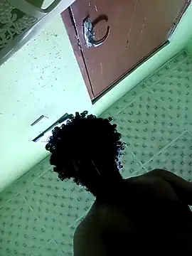 hotblack7 online show from April 6, 6:20 pm