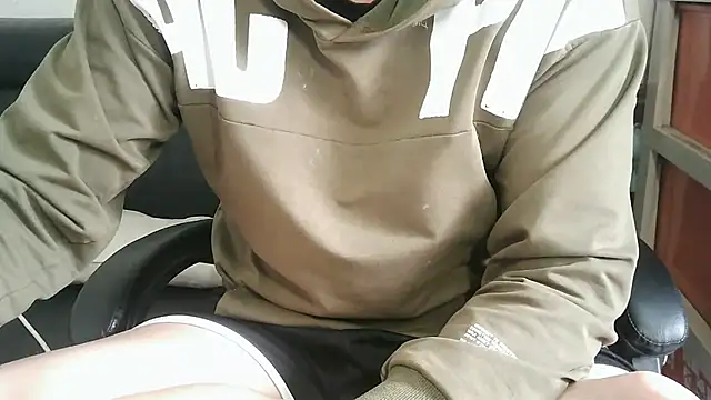 bigbb101011 online show from December 14, 4:19 am