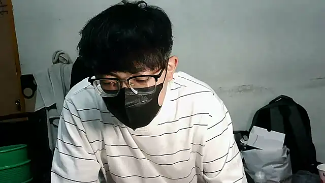 bigbb101011 online show from September 14, 1:35 pm