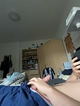 xmilolivex online show from December 3, 2:01 pm