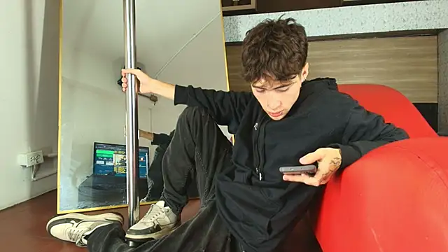  DantFox  online show from September 30, 8:23 pm