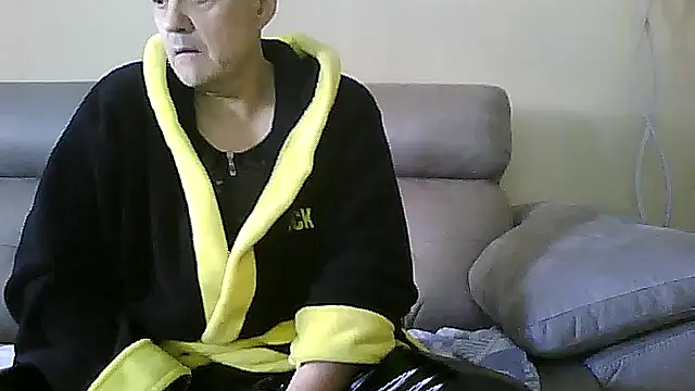 geli45 online show from March 31, 10:28 am