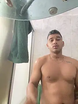 evan hardy online show from March 28, 1:17 am