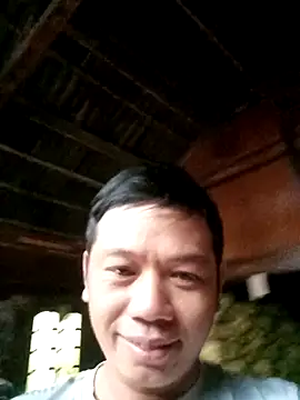 Snapshot of DungLuongg chatting on October 25, 11:50 pm DungLuongg online show from October 25, 11:50 pm