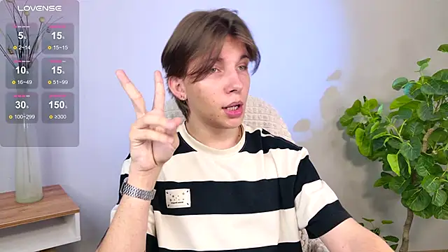 Robby Manson online show from November 3, 5:22 am