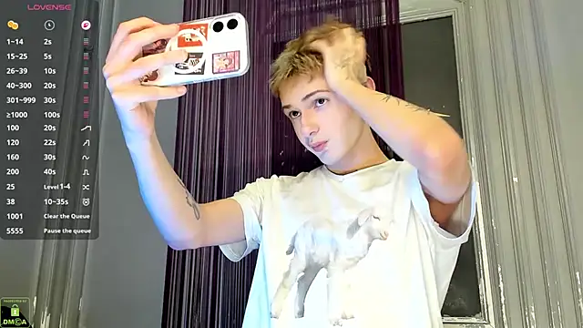 ColeStorm online show from December 2, 4:37 am