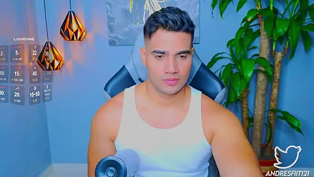 Snapshot of AndresR3 chatting on September 19, 1:50 am AndresR3 online show from September 19, 1:50 am