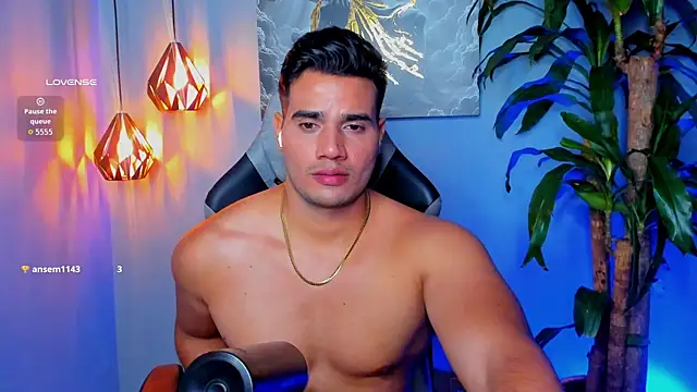 AndresR3 online show from November 26, 12:57 am