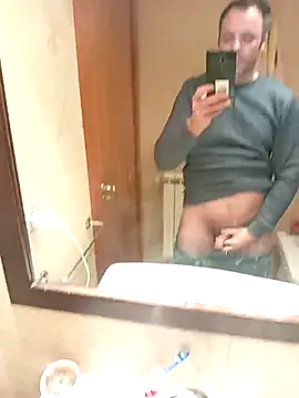 manchego85 online show from December 3, 9:54 pm