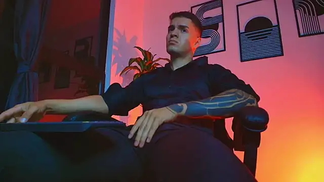 ALPHA DOMINUS  online show from April 14, 4:34 am