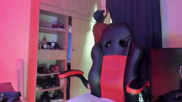 CorvisXnc0012 online show from September 25, 6:40 pm