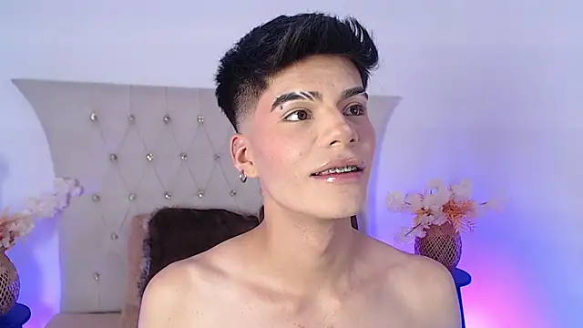 Dulcey  online show from January 8, 4:39 am