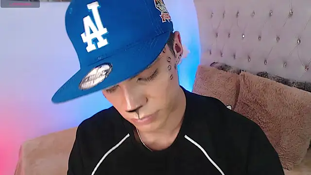 Dulcey  online show from October 29, 3:53 am