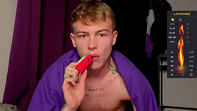 callmealexthx online show from September 25, 4:44 am