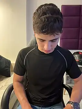 AdrianRinaldi online show from January 15, 8:33 pm