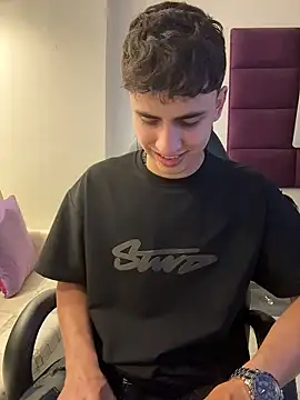 AdrianRinaldi online show from January 17, 8:11 pm