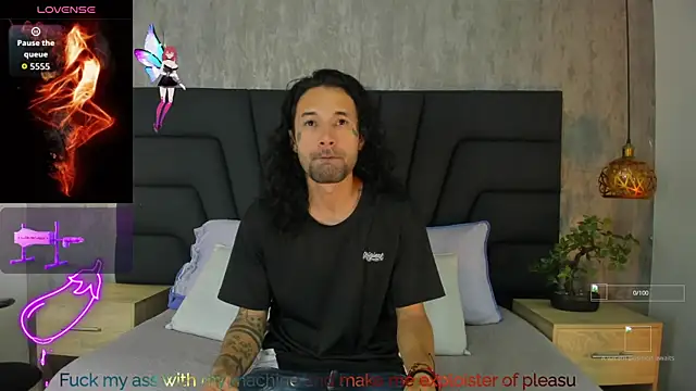Snapshot of Hisoka_011 chatting on October 21, 2:47 am Hisoka 011 online show from October 21, 2:47 am