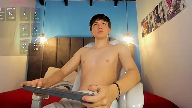 Oscar and dani online show from January 8, 4:17 am