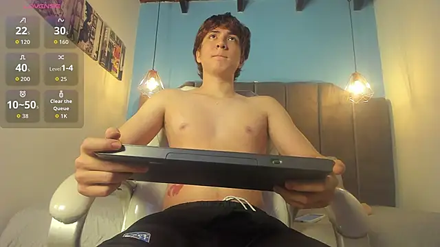 Oscar and dani online show from February 27, 5:19 am