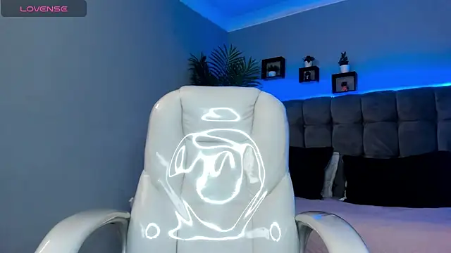 Thomas moon online show from April 22, 12:54 pm