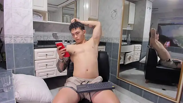 Thomas moon online show from September 19, 3:01 pm