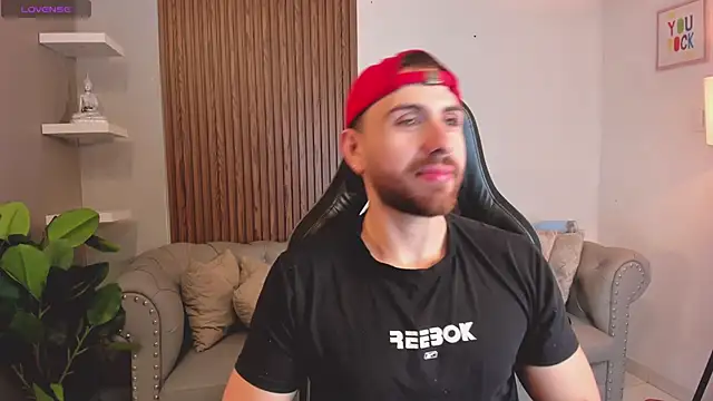 Maximo Wolff online show from March 26, 10:58 pm