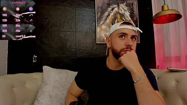 Maximo Wolff online show from November 12, 8:03 pm