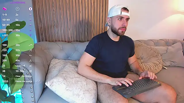 Maximo Wolff online show from March 12, 12:18 am