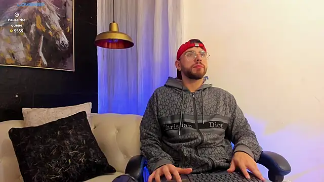 Maximo Wolff online show from October 19, 10:02 pm