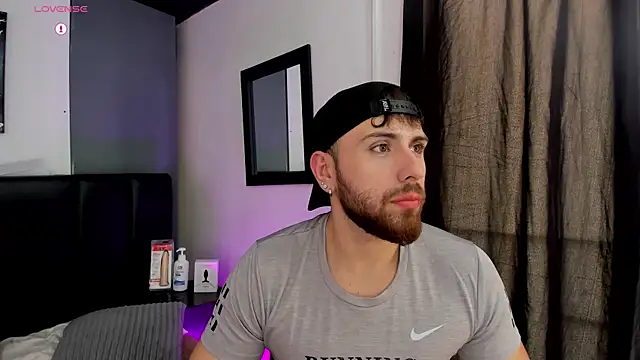 Maximo Wolff online show from October 2, 8:13 pm