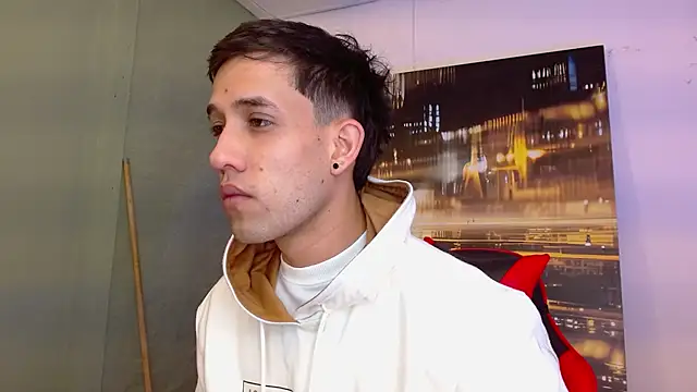 alexgiraldo   online show from April 27, 11:07 am