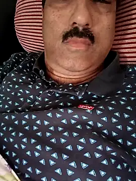 moonflower25 online show from November 29, 11:01 am