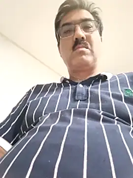 moonflower25 online show from November 6, 2:42 pm