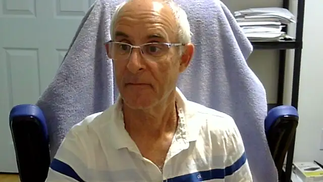 funone1999 online show from October 13, 4:51 am