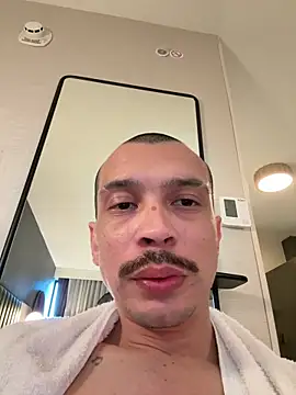 weeweesworld online show from March 15, 3:40 pm