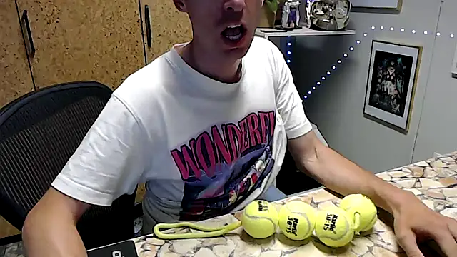 Snapshot of sakiramissy chatting on October 15, 2:24 pm sakiramissy online show from October 15, 2:24 pm