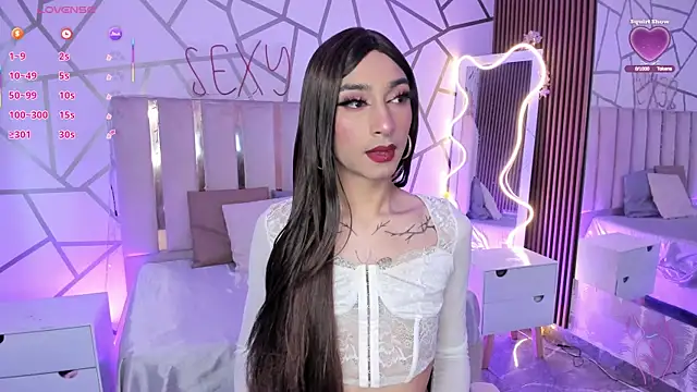 CYRUS TAY online show from April 7, 12:16 pm