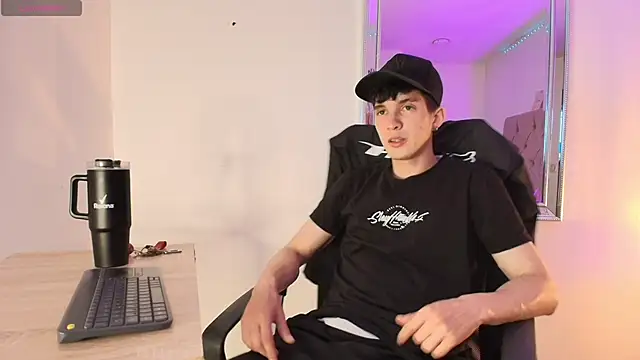 Jheampiiero online show from March 5, 9:00 pm