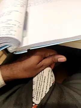 hotboy43339 online show from January 7, 5:34 am