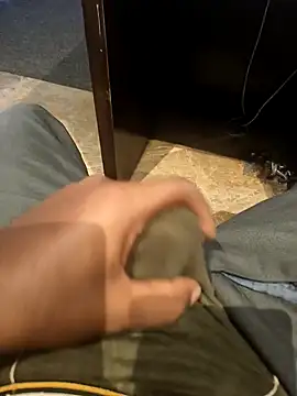 hotboy43339 online show from October 5, 8:40 am