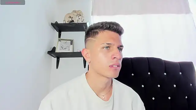 kevin ahss online show from April 13, 8:42 pm