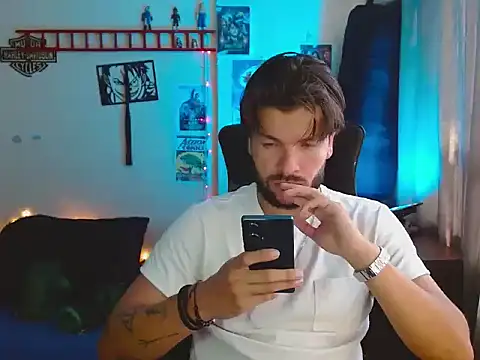 cortelioni massimo  online show from October 24, 7:37 pm