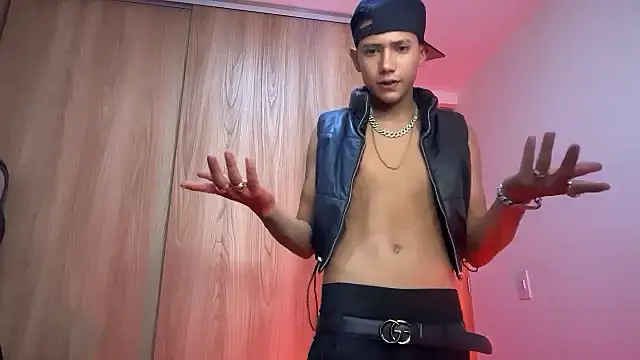 Toy boy777 online show from March 2, 7:15 am