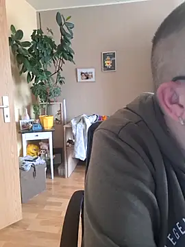 GordianWhirling online show from March 24, 8:19 am