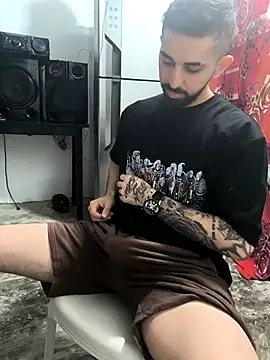 giannis090 online show from November 6, 8:45 pm