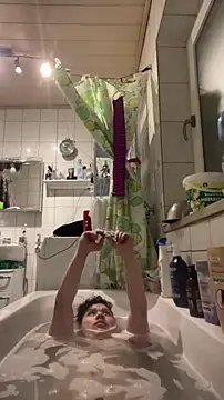 Kingpowerlittel online show from March 9, 7:52 pm