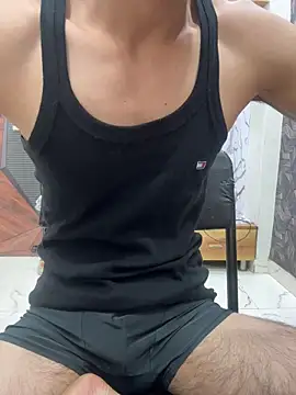 coupleyug online show from April 15, 4:29 pm