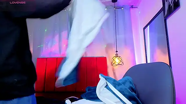 Room 69x online show from March 5, 12:56 pm