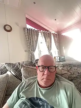 philefc online show from February 17, 9:30 am