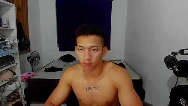 JuanchiT66 online show from October 30, 5:20 am